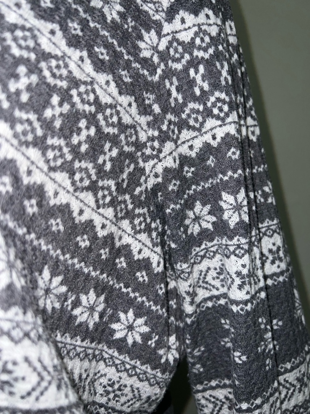 Torrid Gray and White Henley Long Sleeve Top - Picture 5 of 8